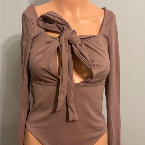 no brand Tops - Elegant Long Sleeve Bodysuit in Brown